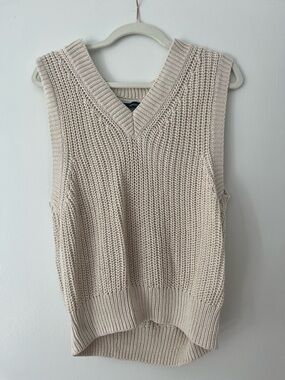 GAP 100% Cotton V-Neck Cable Knit Sweater Vest